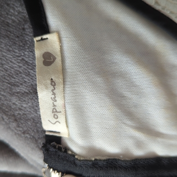 Semi formal dress, size large - Picture 5 of 6